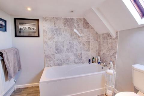 74 Frome Road, Southwick, Trowbridge, BA14 9QQ