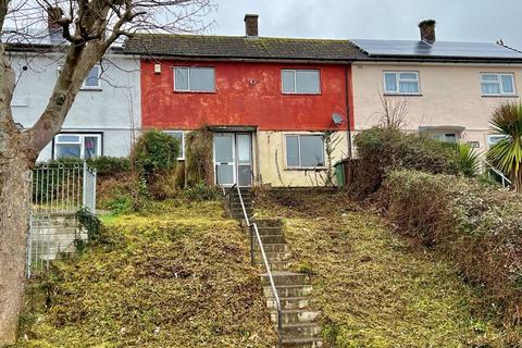 2 bedroom terraced house for sale, Carradale Road, Eggbuckland. A 2 double bedroomed terraced home in need of some refurbishment. Good sized garden.