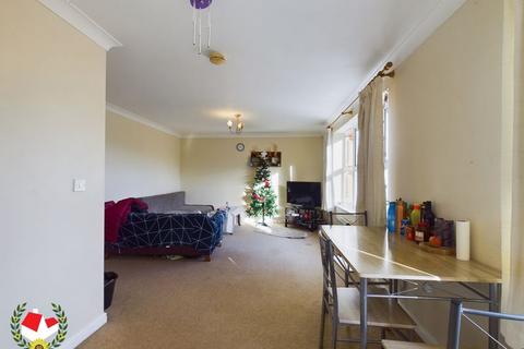 2 bedroom apartment for sale, London Road, Gloucester