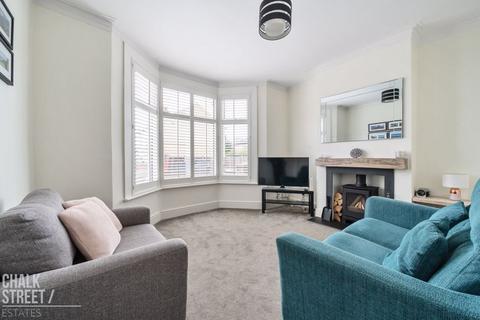 7 Drummond Road, Romford, RM7 7EJ