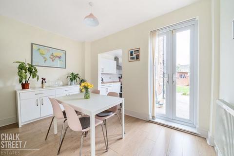 7 Drummond Road, Romford, RM7 7EJ