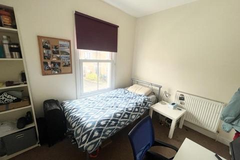 1 bedroom in a house share to rent, Devonshire Road, Cambridge, CB1