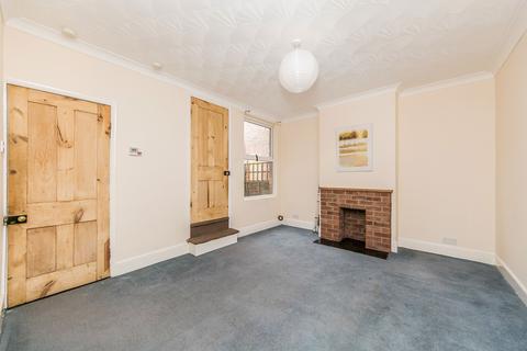 3 bedroom terraced house to rent - Clifford Road, IP4