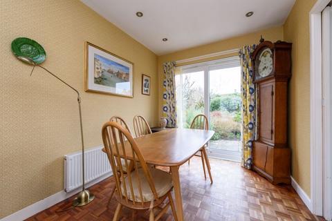 16 Budbury Close, Bradford-on-avon, BA15 1QG