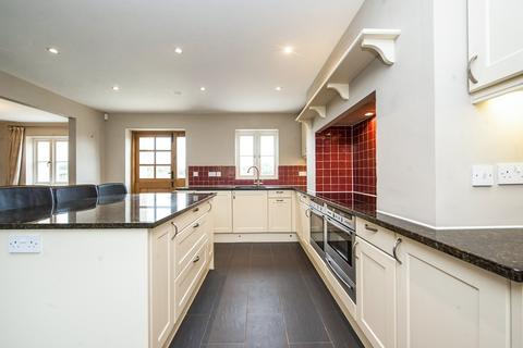 4 bedroom detached house to rent, Crudwell, Malmesbury