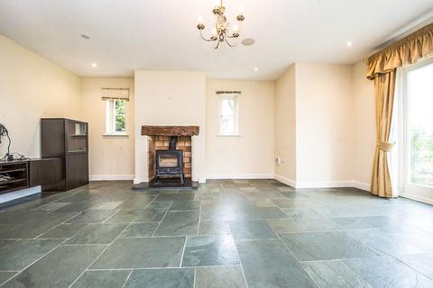 4 bedroom detached house to rent, Crudwell, Malmesbury