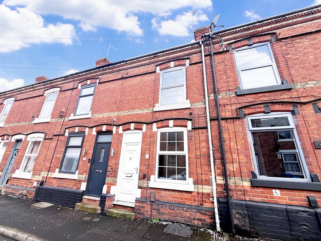 Beverley Street, Wilmorton 2 bed terraced house - £800 pcm (£185 pw)