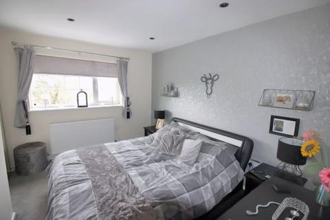 2 bedroom end of terrace house for sale - Ironstone Close, Bream GL15