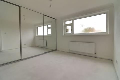 15 Avon Close, Stafford, ST16 3XB