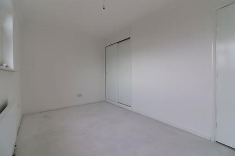 15 Avon Close, Stafford, ST16 3XB