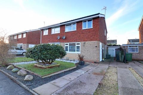 3 bedroom semi-detached house for sale - Inglemere Drive, Stafford ST17