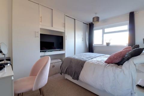 12 Earlsway, Great Haywood, Stafford, ST18 0RP