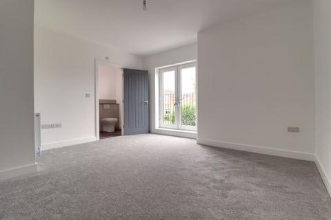 29 The Maples, Stafford, ST17 9FG