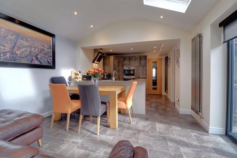 45 Hillside Drive, Little Haywood, Stafford, ST18 0NN