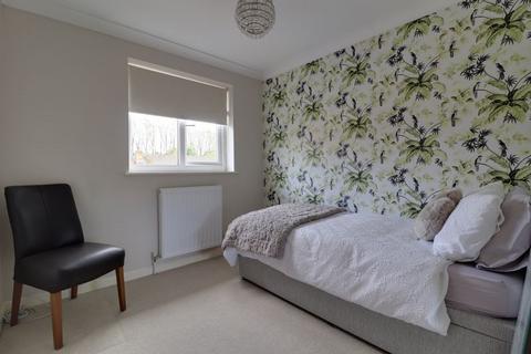 45 Hillside Drive, Little Haywood, Stafford, ST18 0NN