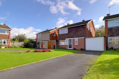 19 Pine Crescent, Stafford, ST17 0ND