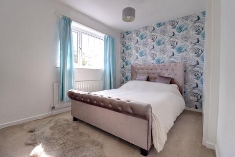 19 Pine Crescent, Stafford, ST17 0ND
