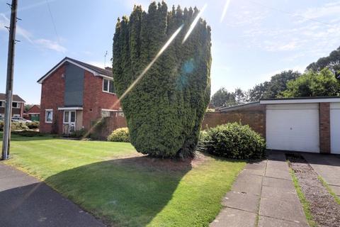 2 Barn Close, Stafford, ST17 9JH