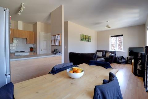 2 bedroom apartment for sale - Hollins Drive, Stafford ST16