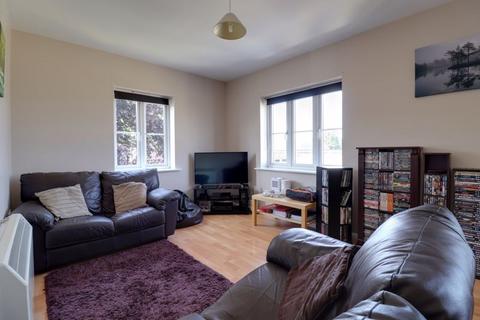 2 bedroom apartment for sale, Hollins Drive, Stafford ST16