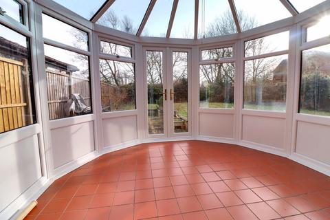 81 Ampleforth Drive, Stafford, ST17 4TR