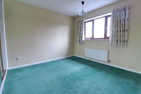 81 Ampleforth Drive, Stafford, ST17 4TR