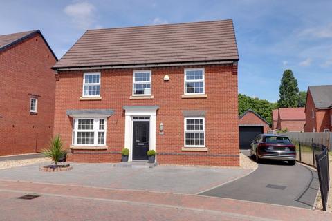 4 bedroom detached house for sale - Avondale Circle, Stafford ST18