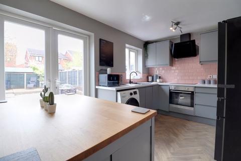 18 Barker Close, Stafford, ST16 1LY