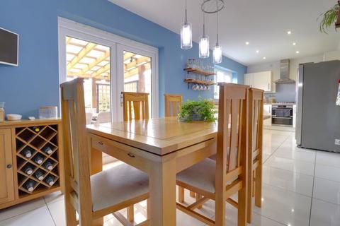 11 Green Close, Great Haywood, Stafford, ST18 0WF