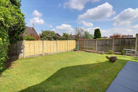 10 Birch Close, Stafford, ST17 0LZ