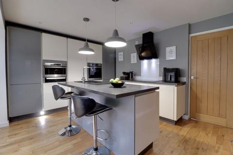 9 Earlsway, Great Haywood, Stafford, ST18 0RP