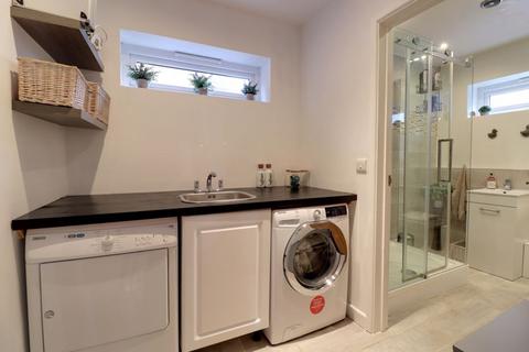 9 Earlsway, Great Haywood, Stafford, ST18 0RP
