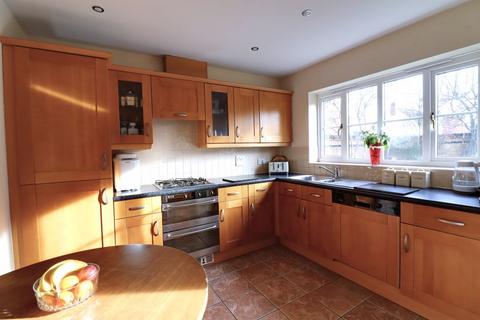 4 bedroom detached house for sale, Swansmoor Drive, Stafford ST18