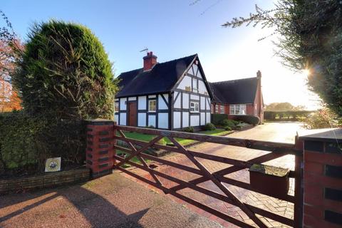 3 bedroom detached bungalow for sale, Newport Road, Stafford ST18