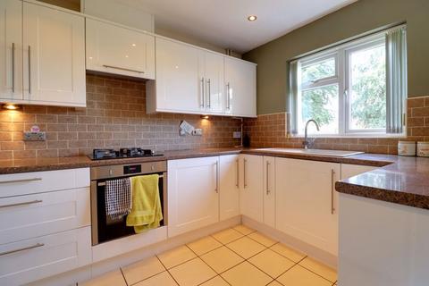 3 bedroom detached house for sale, Longhurst Drive, Stafford ST16