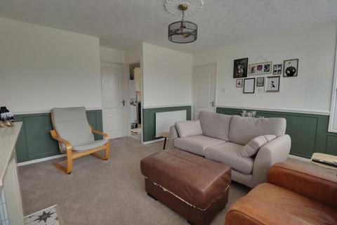 8 Heron Close, Coven, Wolverhampton, WV9 5JE