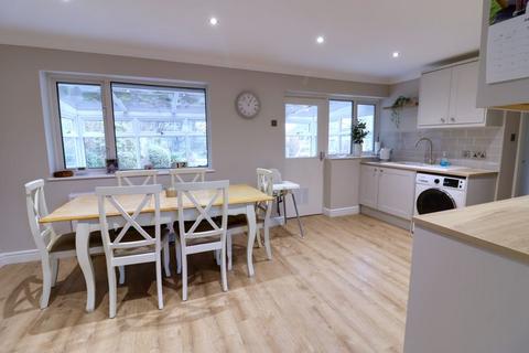 66 Marsh Lane, Penkridge, Stafford, ST19 5BW