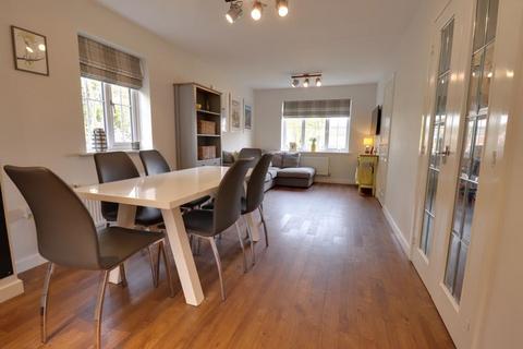 22 Hathaway Close, Penkridge, Stafford, ST19 5PD