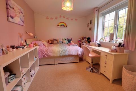 22 Hathaway Close, Penkridge, Stafford, ST19 5PD