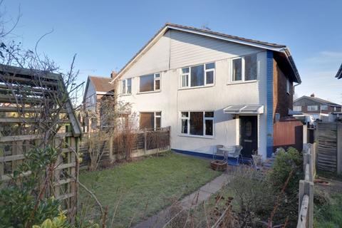 22 Grange Crescent, Penkridge, Stafford, ST19 5LU