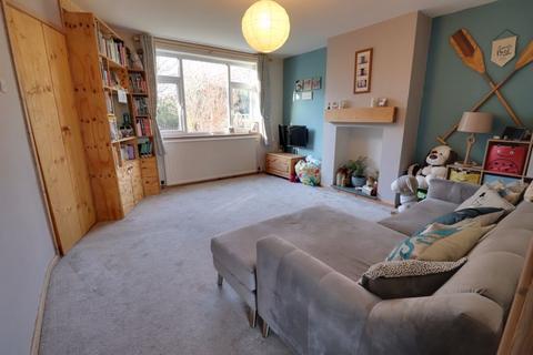 22 Grange Crescent, Penkridge, Stafford, ST19 5LU