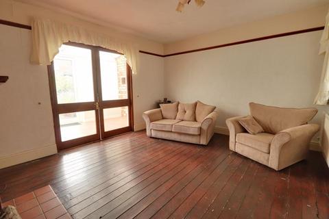 55 Haling Road, Penkridge, Stafford, ST19 5DA