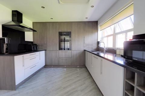 16 Mallard Way, Penkridge, Stafford, ST19 5UE