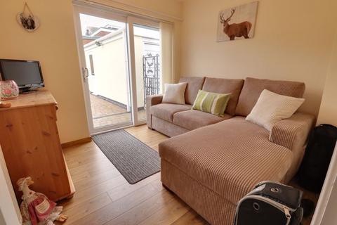 8 Alder Way, Cannock, WS12 0SX