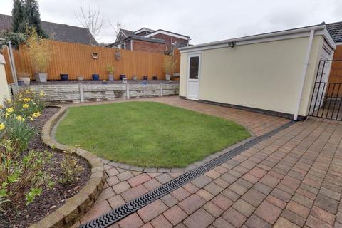 8 Alder Way, Cannock, WS12 0SX
