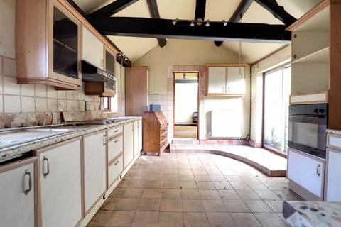 3 bedroom detached house for sale, Newcastle Road, Woore CW3