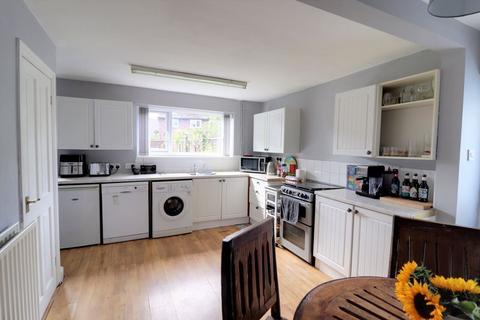 34 Highfields, Market Drayton, TF9 3EL