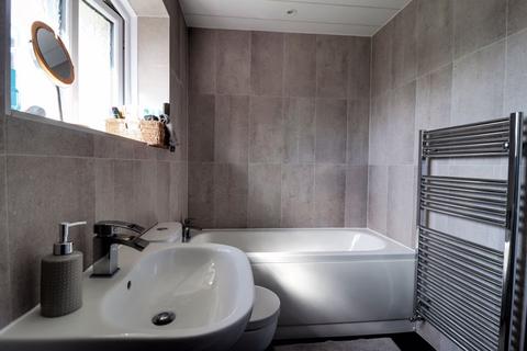 34 Highfields, Market Drayton, TF9 3EL