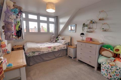 2 Telford Gardens, Brewood, Stafford, ST19 9ED