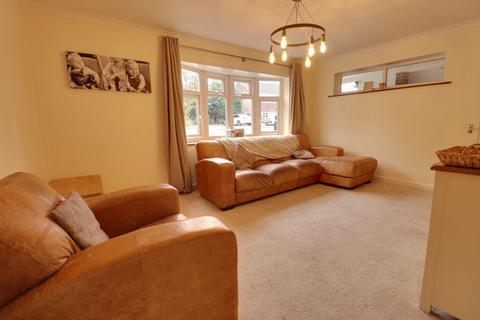 5 Kentmere Close, Penkridge, Stafford, ST19 5EG